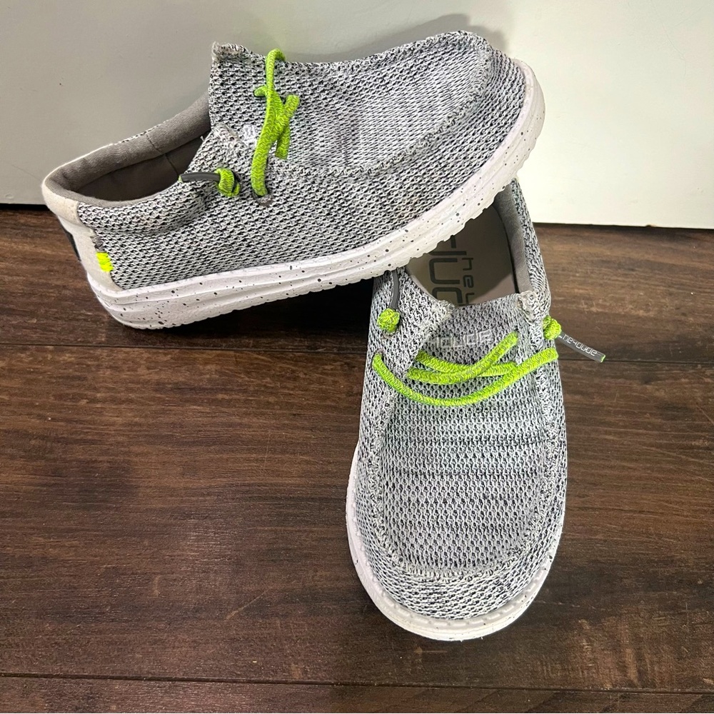 Hey Dude Wally Sox Stone White size 11K